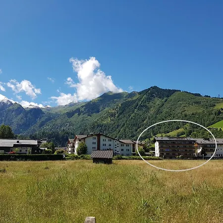 Penthouse Eightyone Incl Summer Card By In One Apartamento