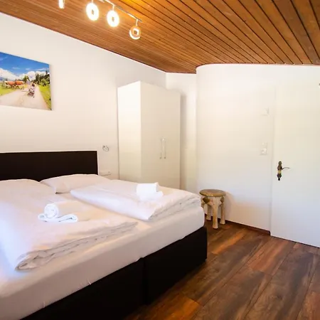 Penthouse Eightyone Incl Summer Card By In One Apartamento *