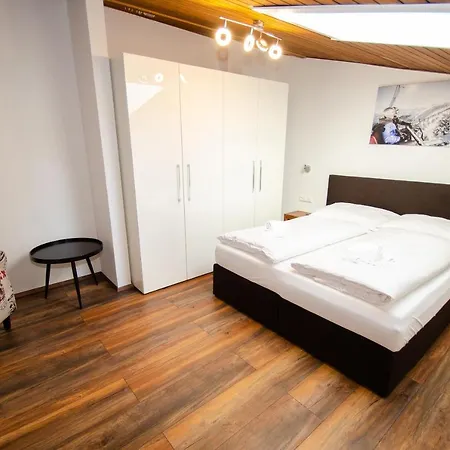 Penthouse Eightyone Incl Summer Card By In One