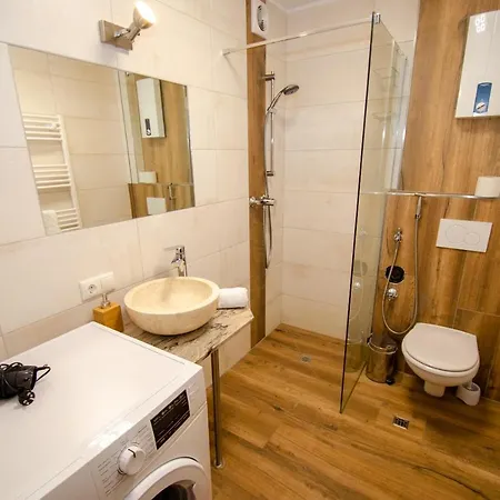 Penthouse Eightyone Incl Summer Card By In One Apartamento *