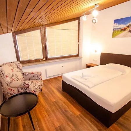 Penthouse Eightyone Incl Summer Card By In One Apartamento *