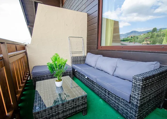 Penthouse Eightyone Incl Summer Card By In One كابرون