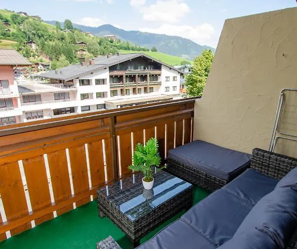 شقة Penthouse Eightyone Incl Summer Card By In One كابرون