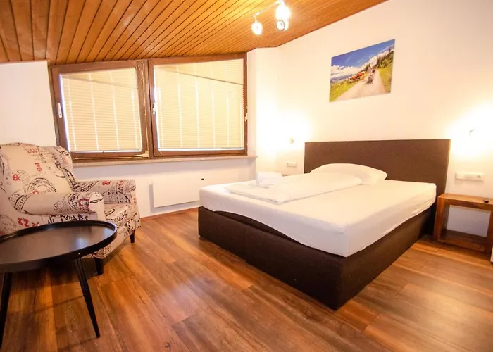 Penthouse Eightyone Incl Summer Card By In One كابرون